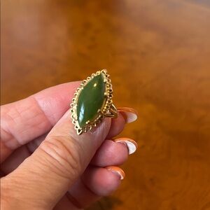 VINTAGE ESTATE PIECE! Jade and 14kt Gold Women's Ring